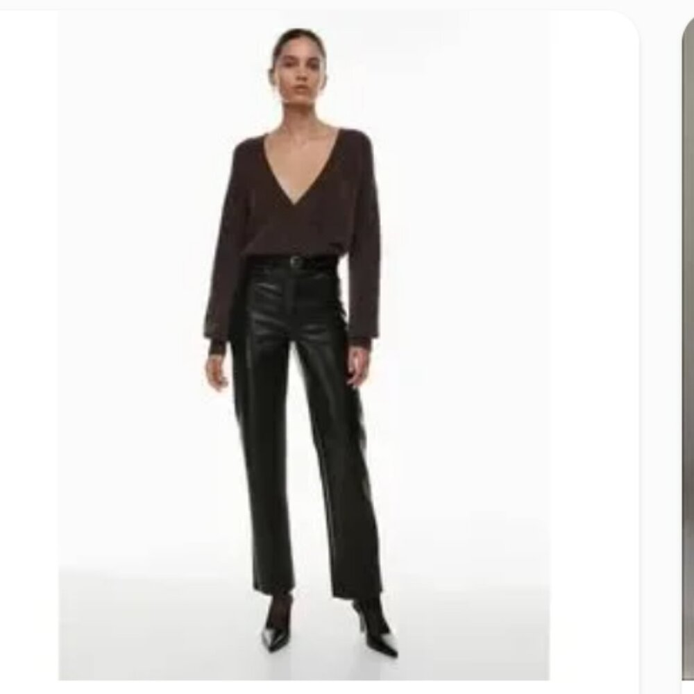 BRAND NEW! Aritzia Wilfred the Melina Pant - Size 0 - Black Vegan Leather